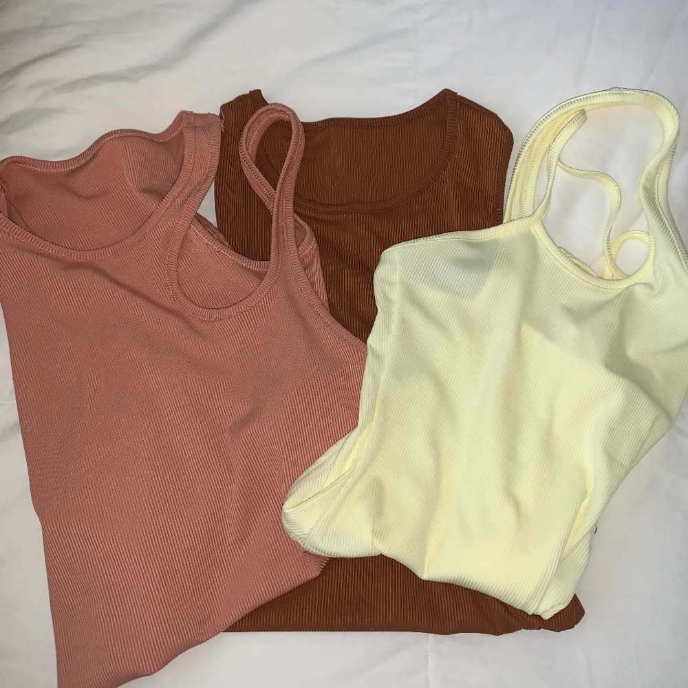 3 Body suits